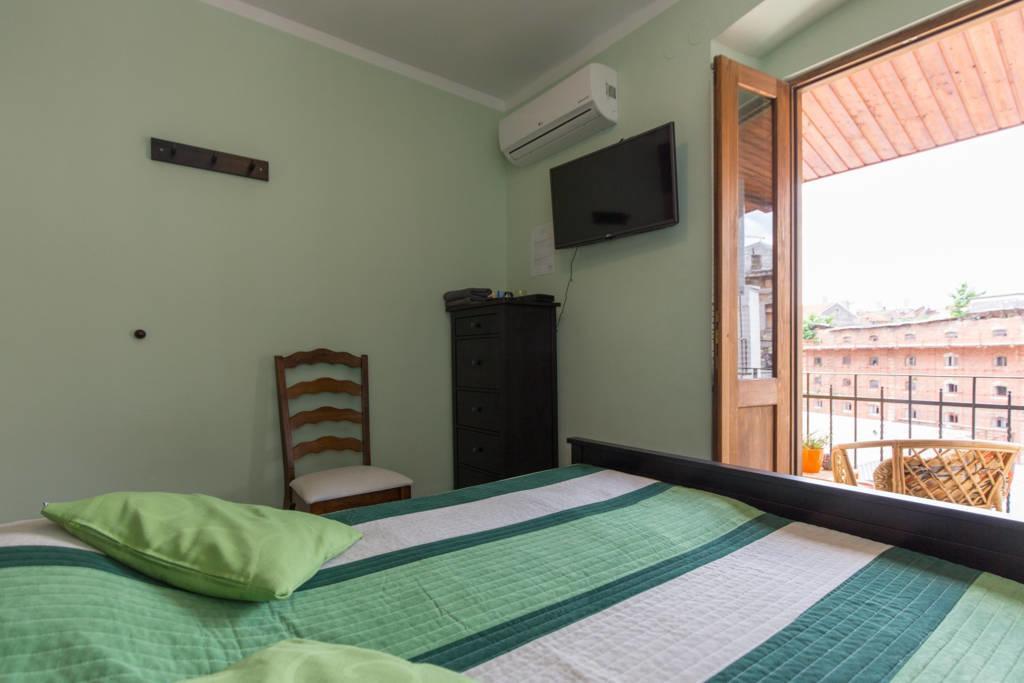 Hostel Kvarner- Private Rooms & Dorms Fiume Kültér fotó