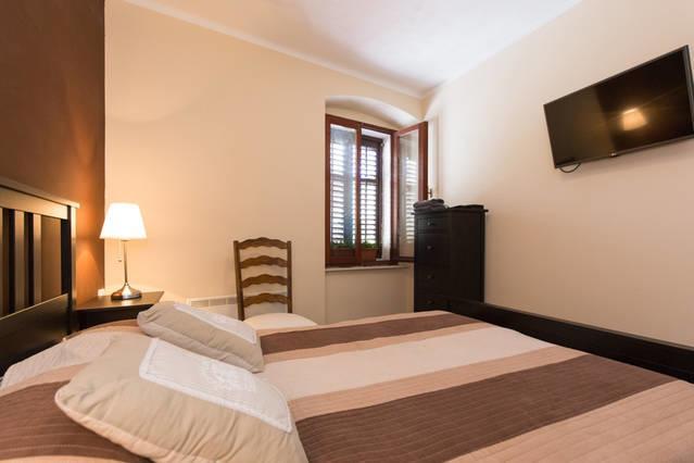 Hostel Kvarner- Private Rooms & Dorms Fiume Kültér fotó